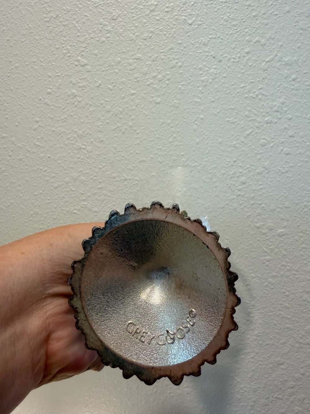 Grey Goose Martini Glass Set of 2 Pewter Metal Vine Leaf Stem Cocktail Barware - Picture 3 of 6